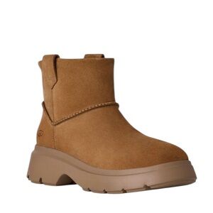 UGG Calimuze Mini Pull On Boots Size 9 NWOB